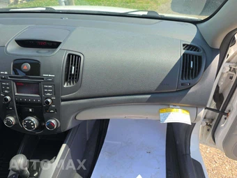 2010 Kia Forte EX Sedan – miniatura 19