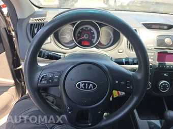 2010 Kia Forte Koup EX Coupe – miniatura 10