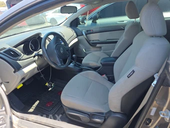 2010 Kia Forte Koup EX Coupe – miniatura 7