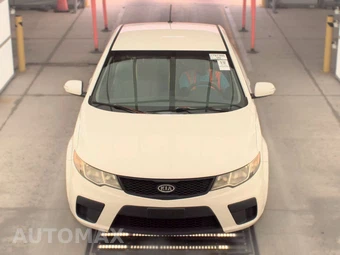 2010 Kia Forte Koup EX Coupe – miniatura 2