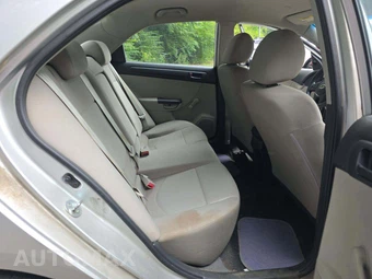 2010 Kia Forte LX Sedan – miniatura 16