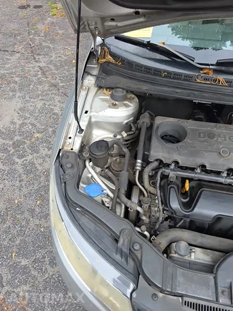2010 Kia Forte LX Sedan – miniatura 29