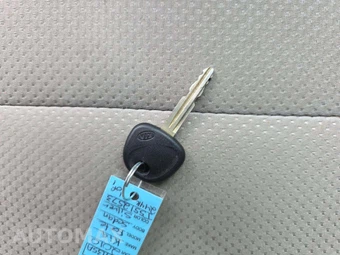 2010 Kia Forte LX Sedan – miniatura 8