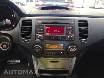2010 Kia Optima SX – miniatura 11
