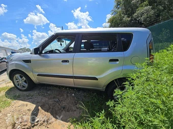 2010 Kia Soul + - miniatura 2