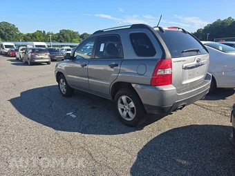 2010 Kia Sportage LX - miniatura 6