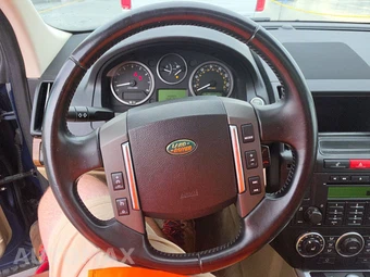 2010 Land Rover LR2 HSE – miniatura 10