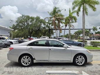 2010 Lexus ES 350 - miniatura 12