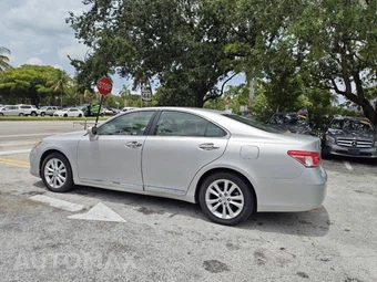 2010 Lexus ES 350 - miniatura 5