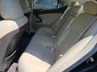 2010 Lexus IS 250 Sedan – miniatura 13