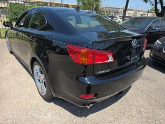 2010 Lexus IS 250 Sedan – miniatura 2