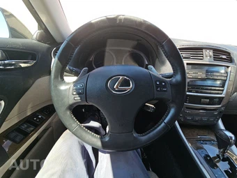 2010 Lexus IS 250 Sedan – miniatura 10