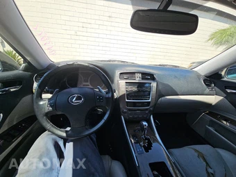 2010 Lexus IS 250 Sedan – miniatura 11