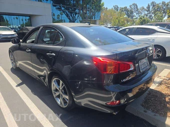 2010 Lexus IS 250 Sedan – miniatura 2
