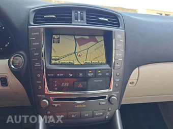 2010 Lexus IS 250C Convertible – miniatura 7