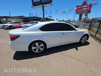 2010 Lexus LS 460 – miniatura 4