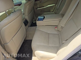 2010 Lexus LS 460 – miniatura 13