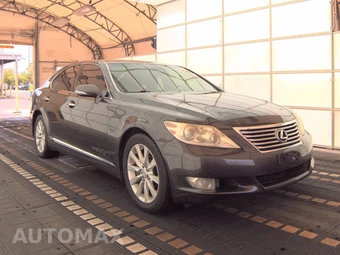 2010 Lexus LS 460 – miniatura 3