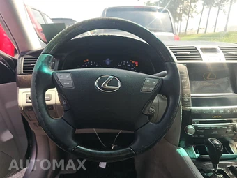 2010 Lexus LS 460 – miniatura 10