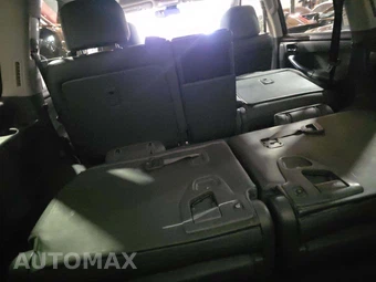 2010 Lexus LX 570 – miniatura 15