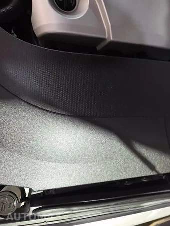 2010 Lexus LX 570 – miniatura 22