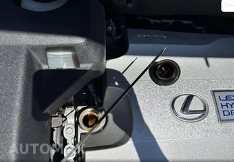 2010 Lexus RX 450h - miniatura 15