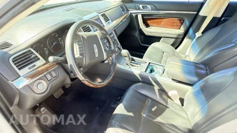 2010 Lincoln MKS – miniatura 11