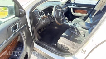 2010 Lincoln MKS – miniatura 12