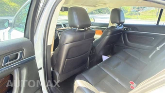 2010 Lincoln MKS – miniatura 8