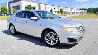2010 Lincoln MKS – miniatura 2