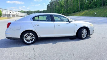 2010 Lincoln MKS – miniatura 3