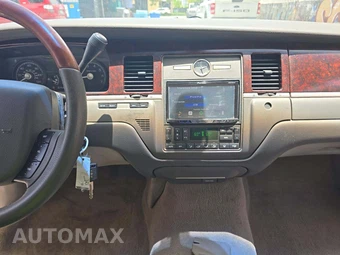 2010 Lincoln Town Car Signature Limited – miniatura 7