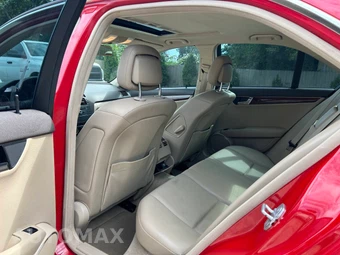 2010 Mercedes-Benz C 300 – miniatura 29