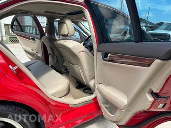 2010 Mercedes-Benz C 300 – miniatura 31