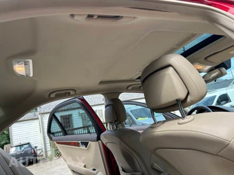 2010 Mercedes-Benz C 300 – miniatura 33