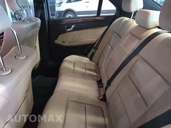 2010 Mercedes-Benz E 350 4MATIC Sedan – miniatura 13