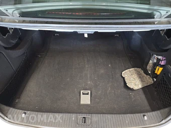 2010 Mercedes-Benz E 350 4MATIC Sedan – miniatura 16