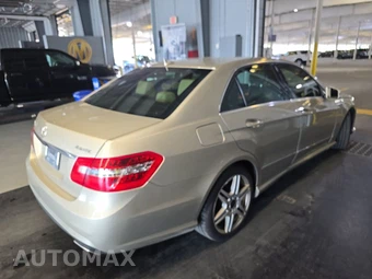2010 Mercedes-Benz E 350 4MATIC Sedan – miniatura 4
