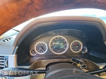 2010 Mercedes-Benz E 350 4MATIC Sedan – miniatura 12
