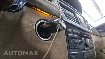 2010 Mercedes-Benz E 350 4MATIC Sedan – miniatura 17