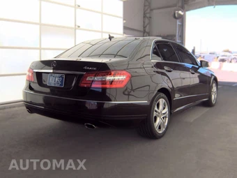 2010 Mercedes-Benz E 350 4MATIC Sedan – miniatura 4