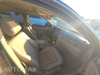 2010 Mercedes-Benz E 350 4MATIC Sedan – miniatura 8