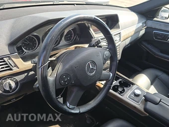 2010 Mercedes-Benz E 350 4MATIC Sedan – miniatura 16