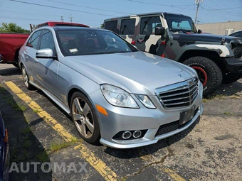 2010 Mercedes-Benz E 350 4MATIC Sedan - miniatura 4