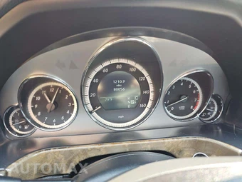 2010 Mercedes-Benz E 350 4MATIC Sedan - miniatura 9