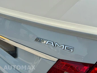 2010 Mercedes-Benz E 350 Sedan - miniatura 7