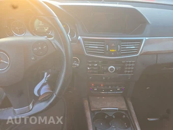 2010 Mercedes-Benz E 350 Sedan – miniatura 11