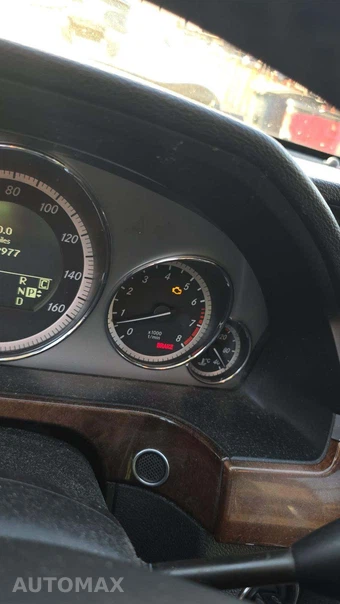 2010 Mercedes-Benz E 350 Sedan – miniatura 28