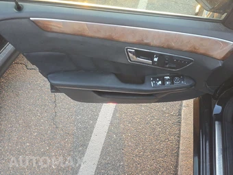 2010 Mercedes-Benz E 350 Sedan – miniatura 9