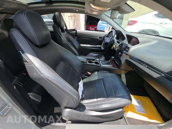 2010 Mercedes-Benz E 550 Coupe – miniatura 18